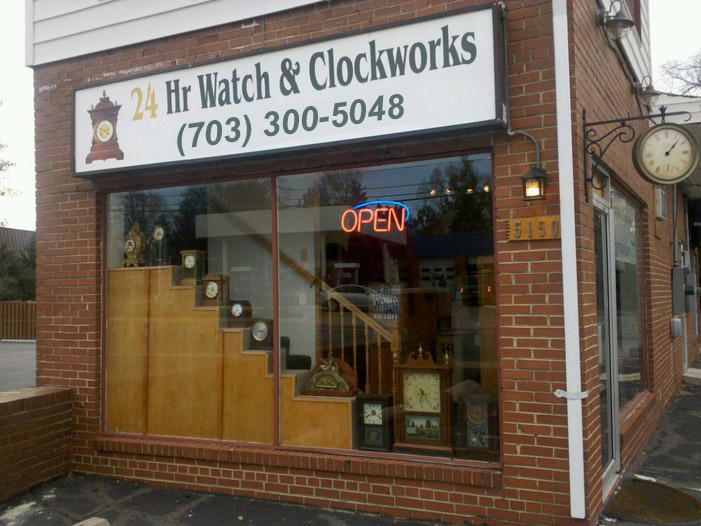 Storefront Clocks